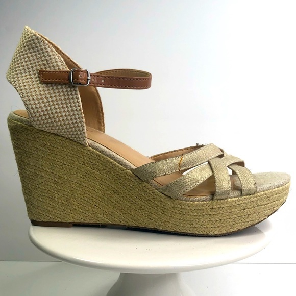 Lucky Brand Platform Sandals #10 - Picture 1 of 14